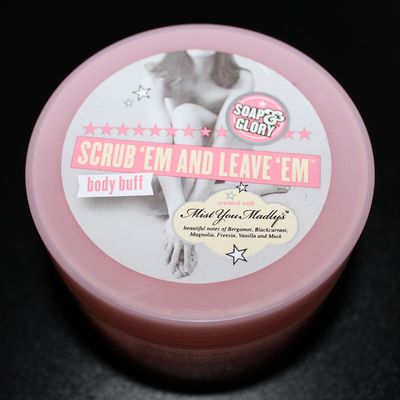 Review : Mon avis sur l'Exfoliant Scrub'Em and Leave'Em de Soap & Glory