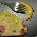Cake au thé vert matcha et framboises de Kaori Endo