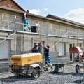 L’ÉPICERIE SOLIDAIRE DES QUATRE SAISONS SOIGNE SA FAÇADE.