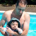 Dans la piscine avec mon oncle