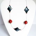 Collier rouge et gris - perles rouges faites main