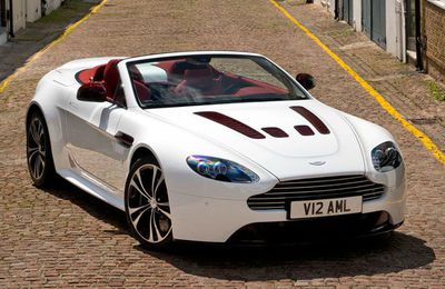 L'Aston Martin V12 Vantage Volante (CPA)