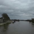 Loire qui passe par dessus la jetée