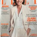 Claire portant une superbe blouse à lavallière dans le magazine Elle.