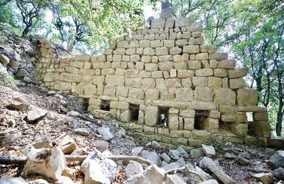 Reynier, hameau médiéval d'Ampus 