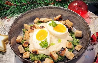 ...Oeufs à la florentin... (Cyril Lignac, Tous en cuisine menus de fêtes)
