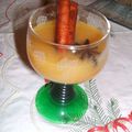 JUS D'ORANGE CHAUD AUX EPICES A VIN CHAUD