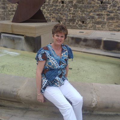 Défi BURDA MAI 2017... corsage d'été léger comme une plume...