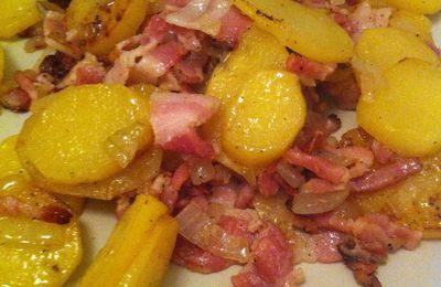 Poêlée Pommes de Terres Oignons Lardons