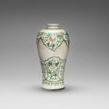 An unusual wucai baluster vase, Shunzhi period (1643-1661)