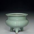 A Longquan celadon tripod censer, Southern Song dynasty (AD 1127-1279)
