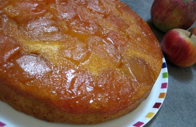 Avec des pommes, un délicieux gâteau...