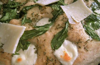 pizza blanche romarin/roquette/mozzarella