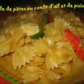 Salade de pâtes au confit d'ail et de poivrons