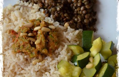 PLAT COMPLET VÉGÉ : LENTILLES, RIZ COMPLET ET COURGETTES