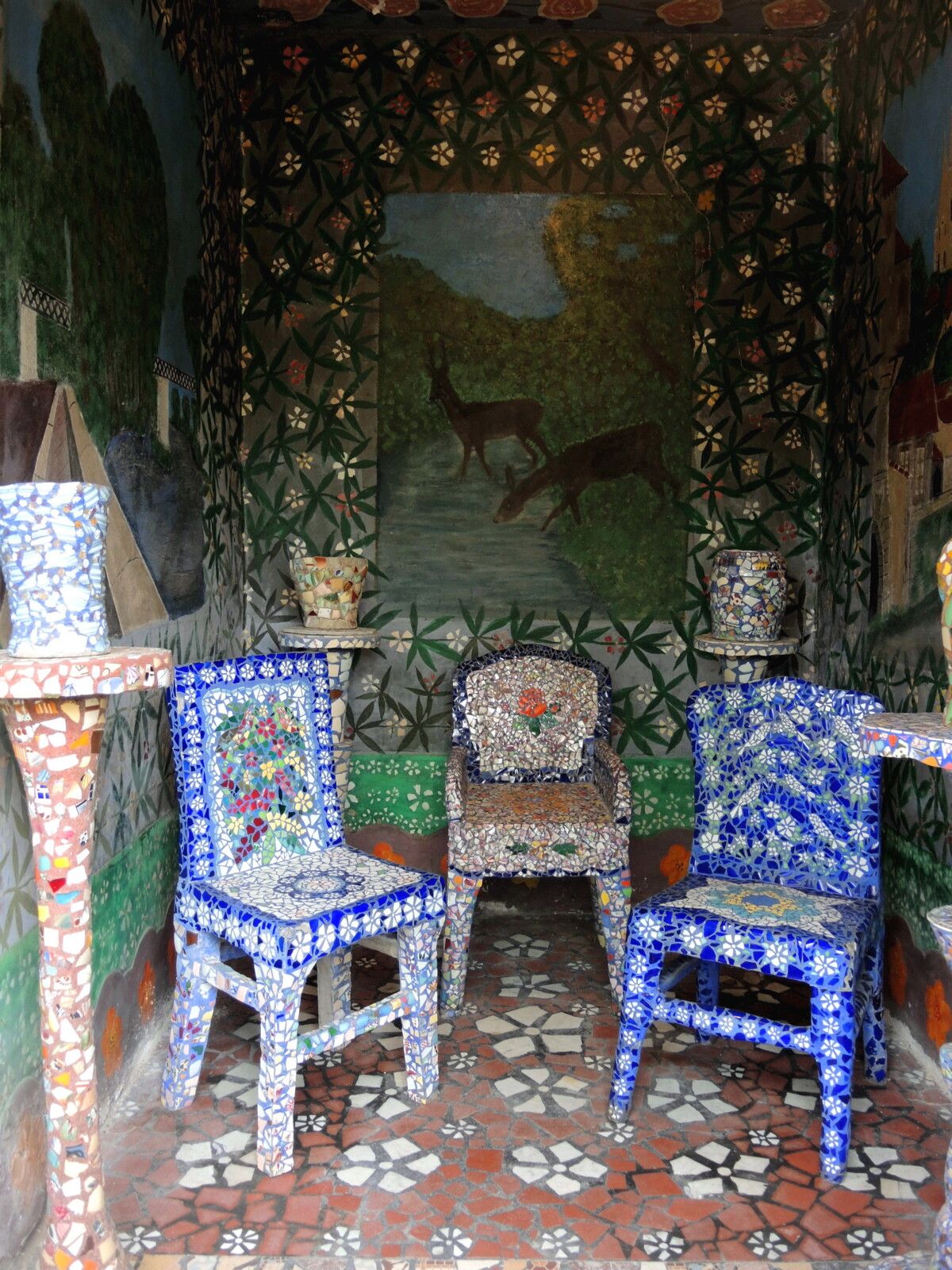 Chartres, Maison Picassiette, intérieur maison, salon (28)