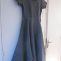 Une robe EULALIE en lin gris anthracite pour Chantal