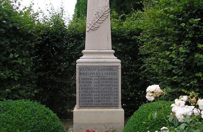 Auberville la Campagne : Le Monument aux morts