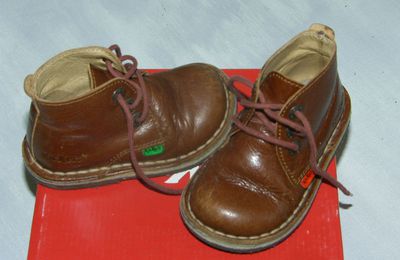 Chaussures KICKERS RETRO PETIT BONHOMME 
