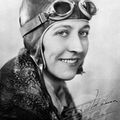 PIONNIERS DE L'AVIATION - AMY JOHNSON