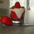 Verrine de fraises et spéculoos au mascarpone