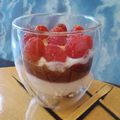 Cheesecake aux framboises en verrine