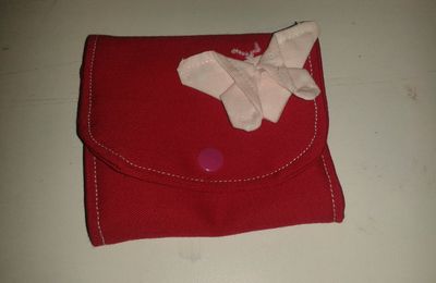 après les barrettes .... la pochette à barrettes pour Lilou (et toujours papillon origami)