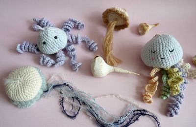 Des méduses au crochet