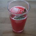 Jus de fruits rouges