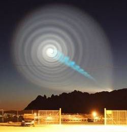 19 - UNE MYSTERIEUSE LUMIERE EN SPIRALE CE JOUR DANS LE CIEL DE NORVEGE