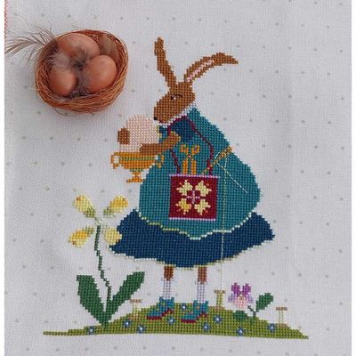 Lapine et arbre  de Pâques