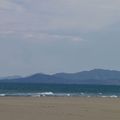 Sur la plage abandonnée