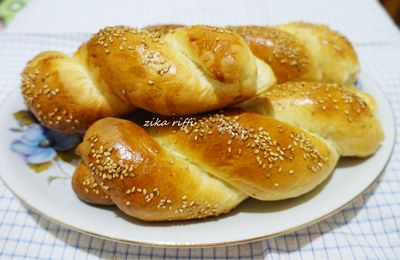 PETITS PAINS BRIOCHÉS TORSADÉS AU LAIT