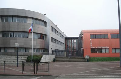 Le conseil régional de Normandie, dirigé par la droite, va verser plus de 44 millions aux lycées privés!!