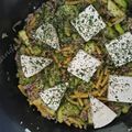 Courgettes, viande hachée, pâtes, vache qui rit 