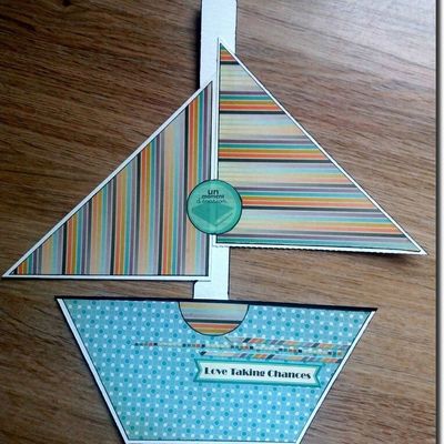 Un petit bateau au bord de l'eau...