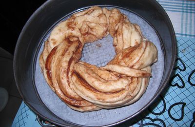 Kringle estonien à la cannelle / Эстонский крендель с корицей