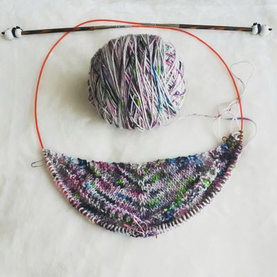 Mon premier châle aux aiguilles circulaires