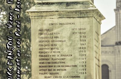 Liste des comtes et ducs d'Anjou - monument René d'Anjou - Angers 