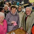 FOYER : POUR LE RÉVEILLON, LE TROISIÈME COLIS DE L’ANNÉE.