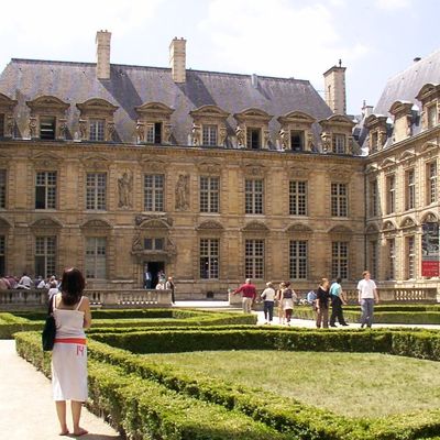 Paris nous accueille