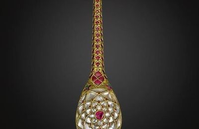 Mughal gem-set gold and jade objects and jewelry, India, 17th,18th & 19th century