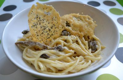 Spaghettis parmesan-champignons et ses tuiles