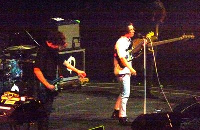 October Drift à l'Accor Arena (Paris) en première partie de Archive