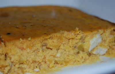 Flan de courge butternut, tomate, curry et tofu fumé sans gluten ni produits laitiers