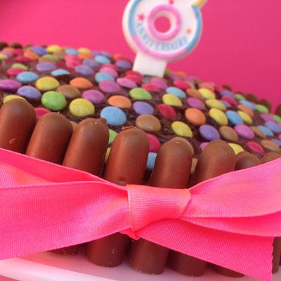 Gâteau d'anniversaire au Nutella, fingers et smarties !!!