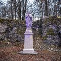 Statue vierge Marie, Vierge de la Libération 14 - 18 de la France au château des Essarts Magnificat anima mea Dominum