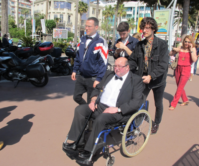 Daniel aux marches du palais 