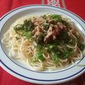 Spaghetti au thon et aux poivrons verts