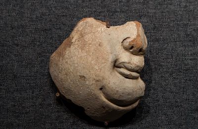 Pottery Buddha Fragment, Tang dynasty (618-907)